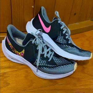 Nike Zoom floral print running shoes